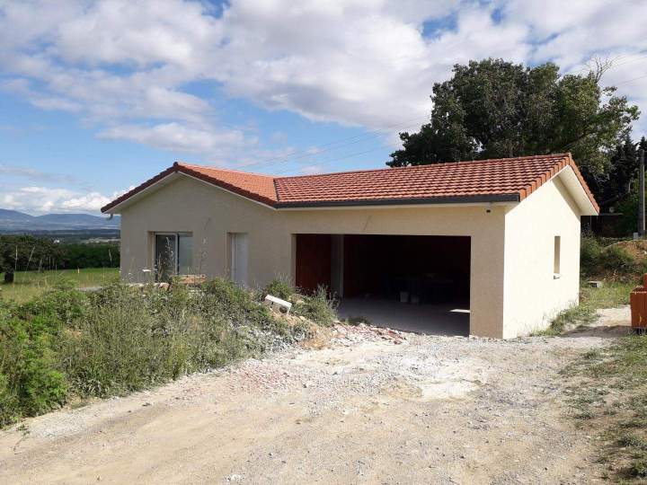 Architecture de maison maçonnée traditionnelle Le Péage-de-Roussillon