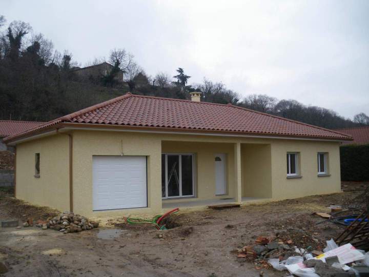 Construction d'une habitation de plain-pied traditionnelle Le Péage-de-Roussillon